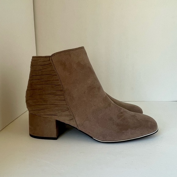 Kelly & Katie Werinna Taupe Suede Boots - Picture 4 of 9